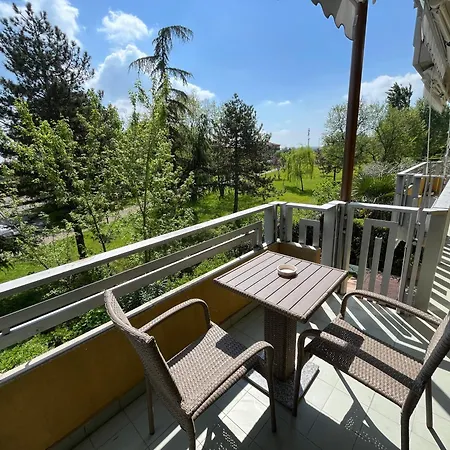 Discovery Flat With Pool & Bikes Appartamento *