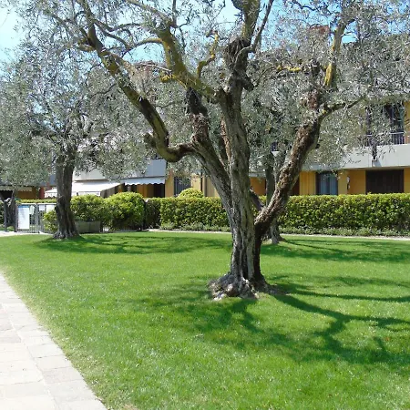 Discovery Flat With Pool & Bikes Sirmione