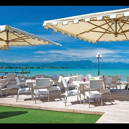 Discovery Flat With Pool & Bikes Apartment Sirmione